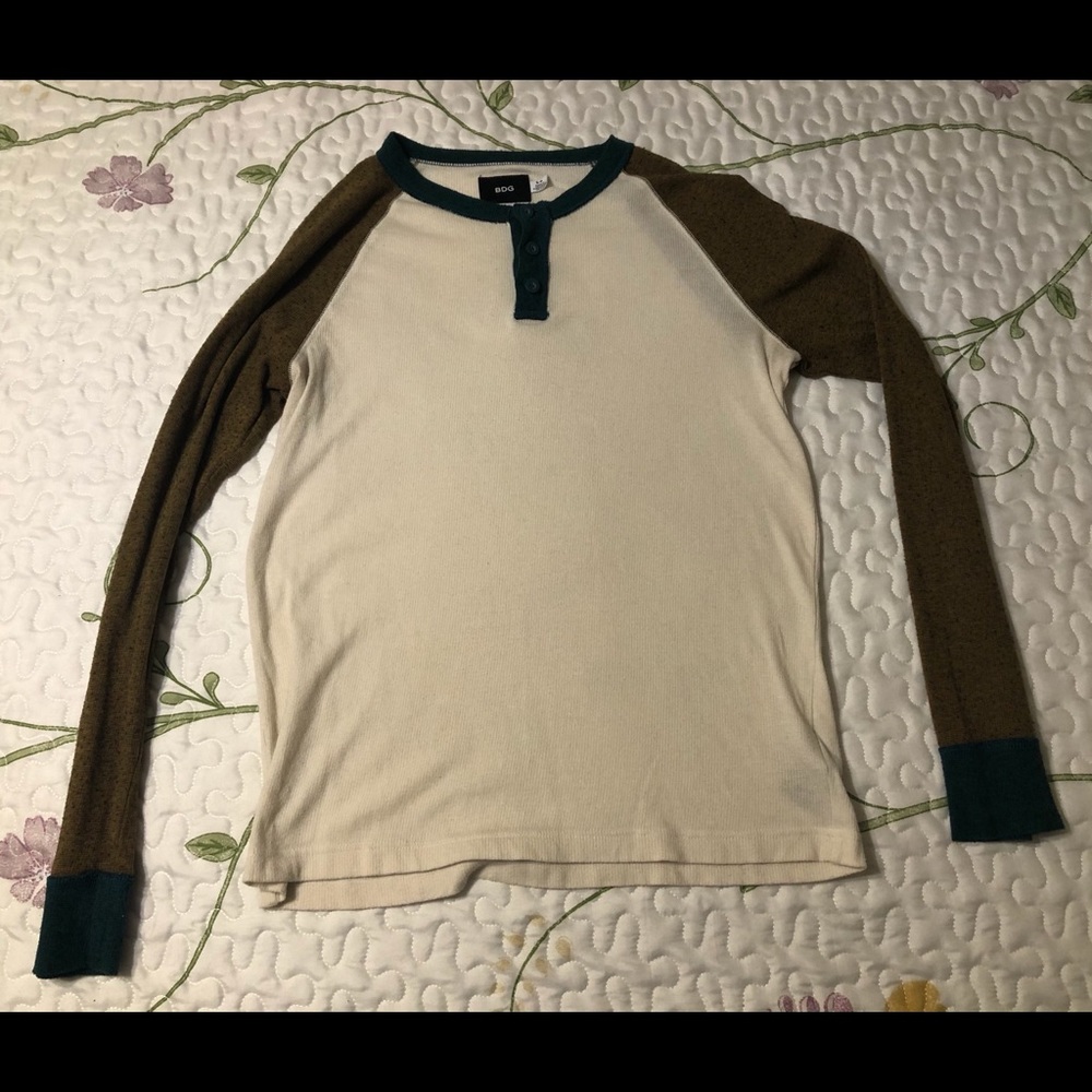 BDG Raglan